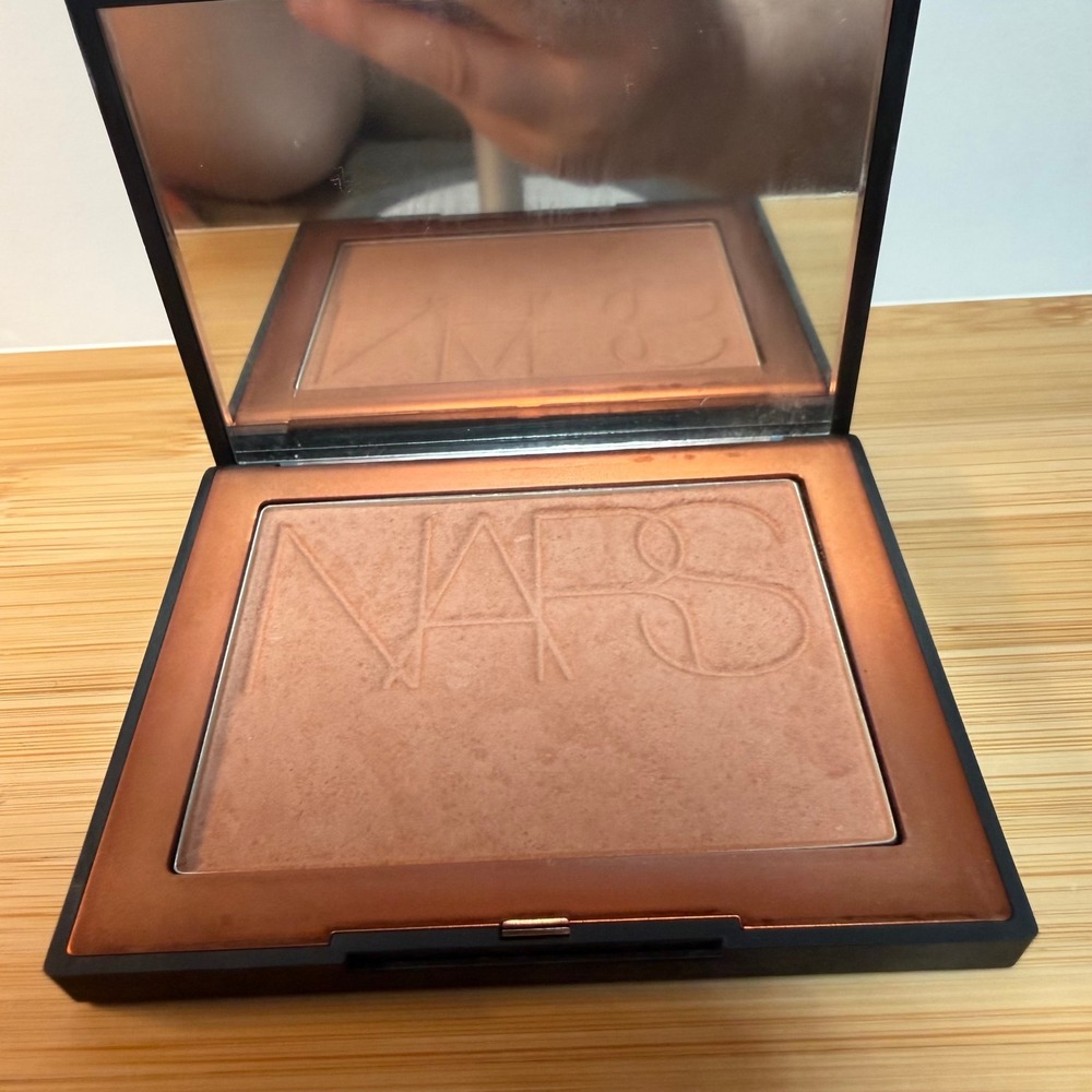 NARS Laguna 01 Bronzing Powder Talc-Free Matte Compact Full Sz 0.38 Oz Sun Glow - Picture 2 of 4